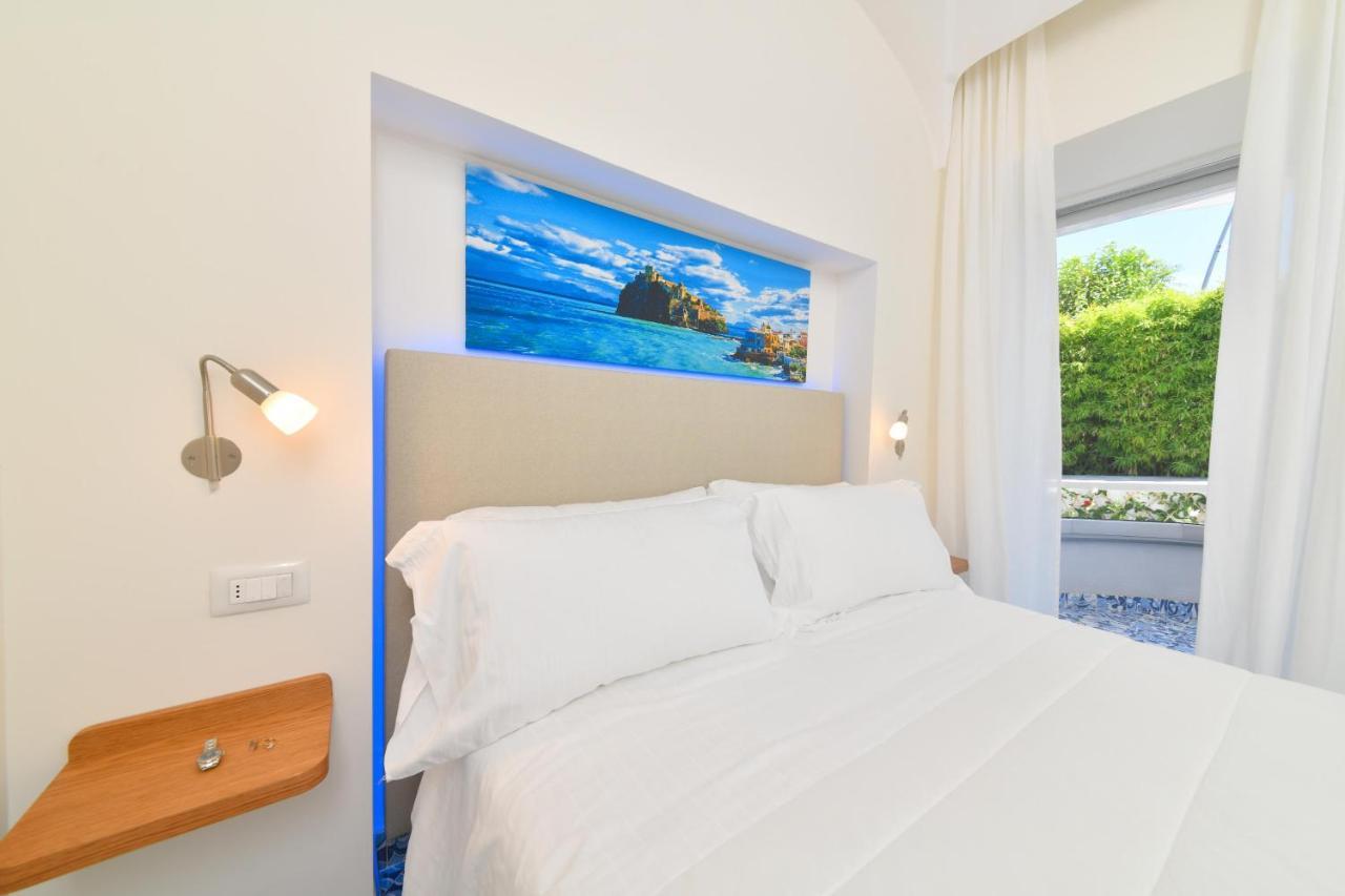 Ischia Mavilan Luxury Apartments Ngoại thất bức ảnh